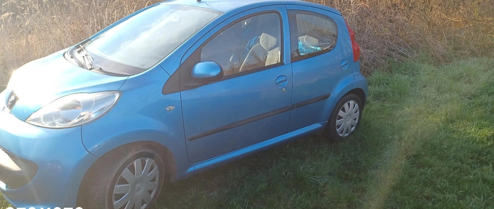 Peugeot 107 cena 5999 przebieg: 286000, rok produkcji 2007 z Kleszczele małe 352